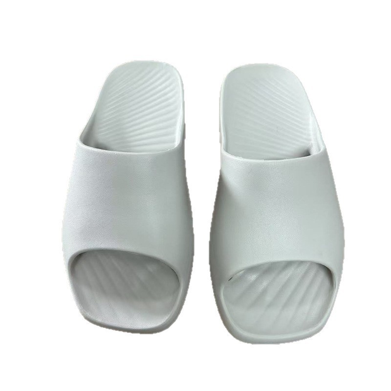 1754641251594301.jpg 雅购特拖鞋