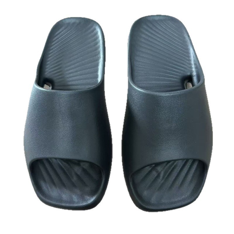 1754641740165365.jpg 雅购特拖鞋