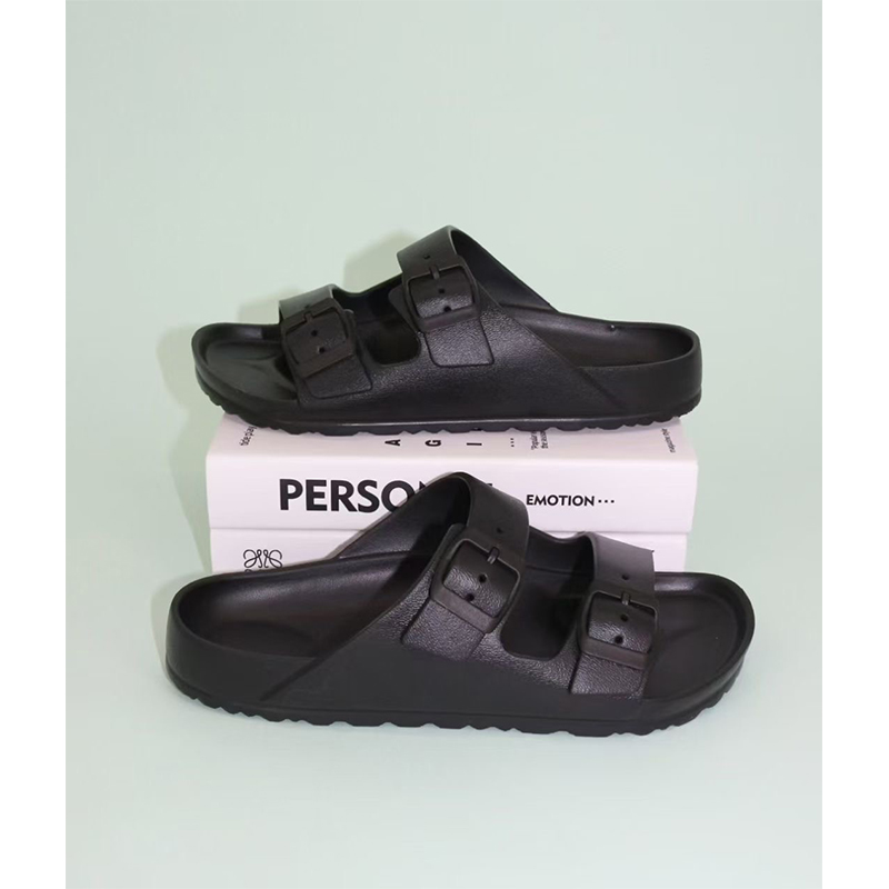 1754704922667535.jpg 雅购特拖鞋