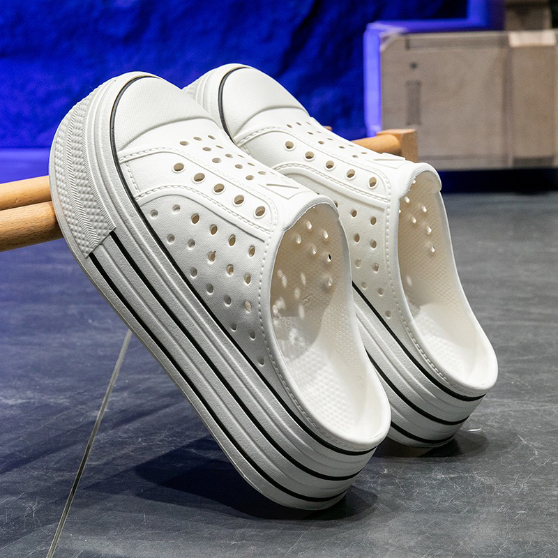 1754705684298563.jpg 雅购特拖鞋