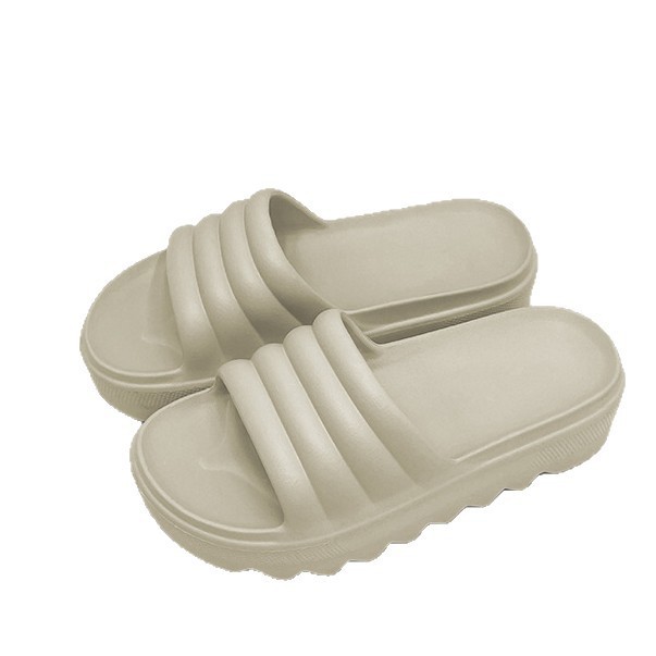 1754707670219906.jpg 雅购特拖鞋