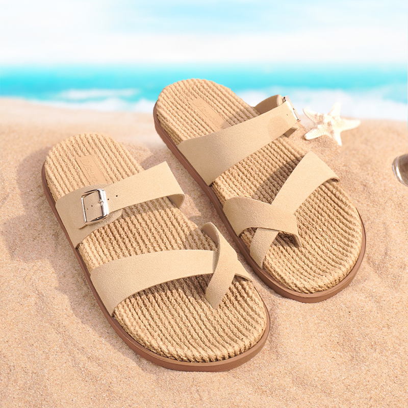 1754726244860261.jpg 雅购特拖鞋