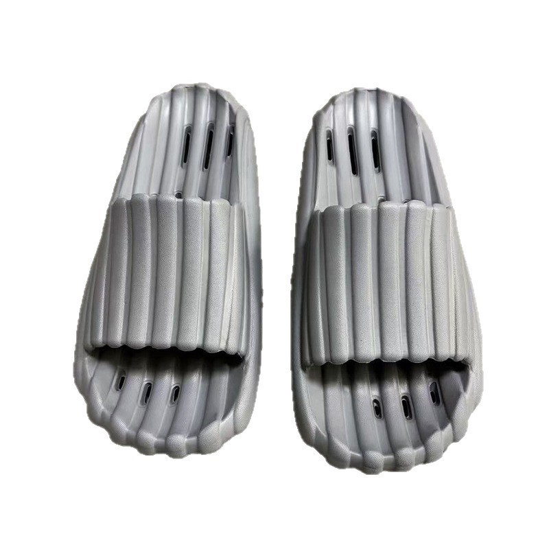 1754731138197908.jpg 雅购特拖鞋