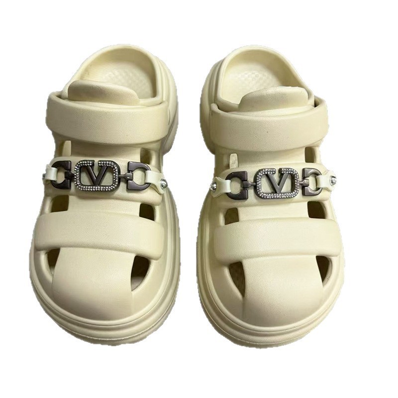 1754731305629097.jpg 雅购特拖鞋