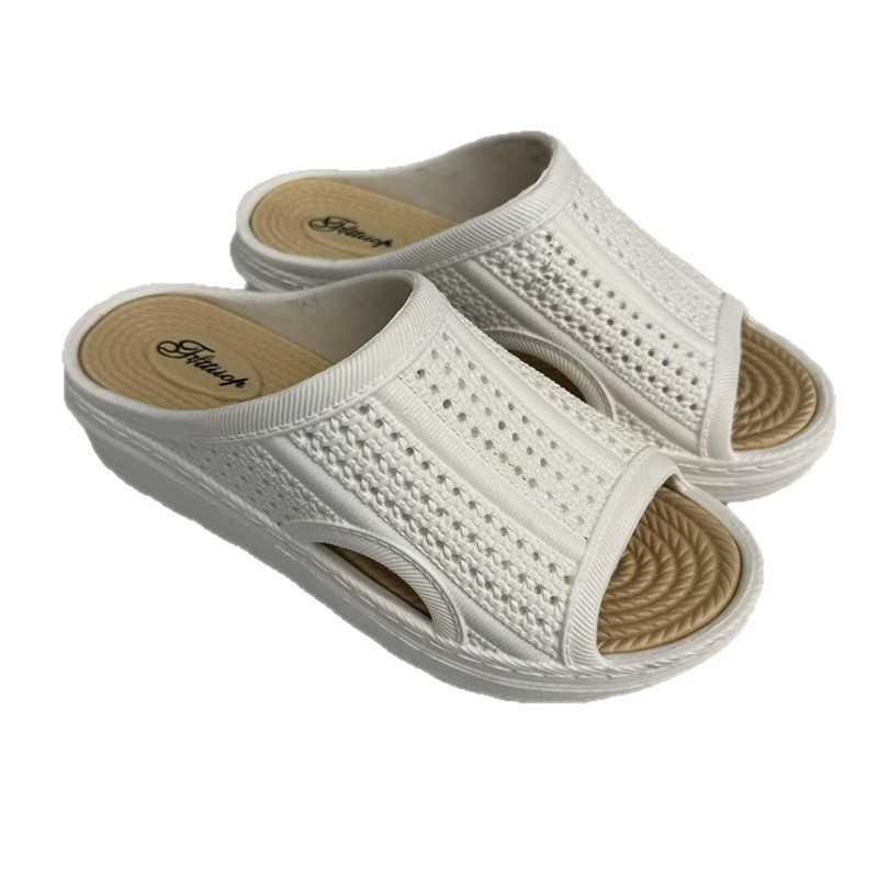 1754734134604720.jpg 雅购特拖鞋