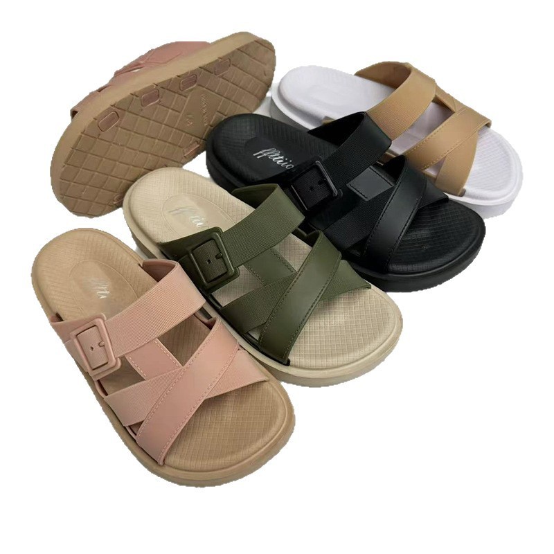 1754881623468468.jpg 雅购特拖鞋