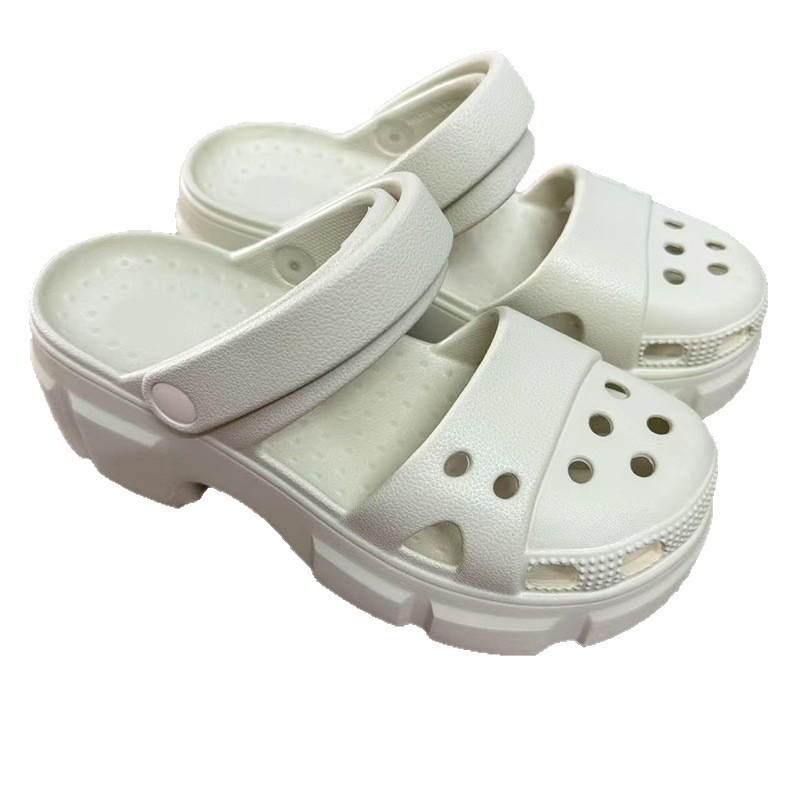 1754905974232844.jpg 雅购特拖鞋