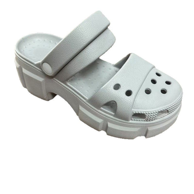 1754905989389647.jpg 雅购特拖鞋