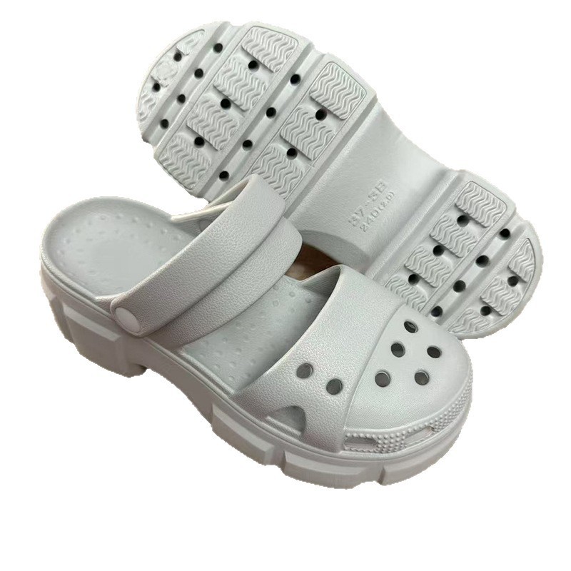 1754905989433985.jpg 雅购特拖鞋