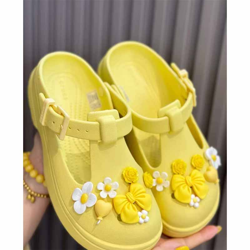 1754968904401679.jpg 雅购特拖鞋