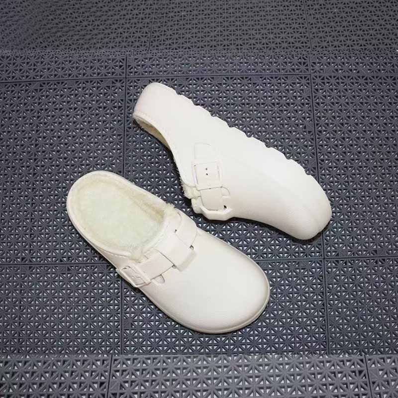 1755046686726979.jpg 雅购特拖鞋