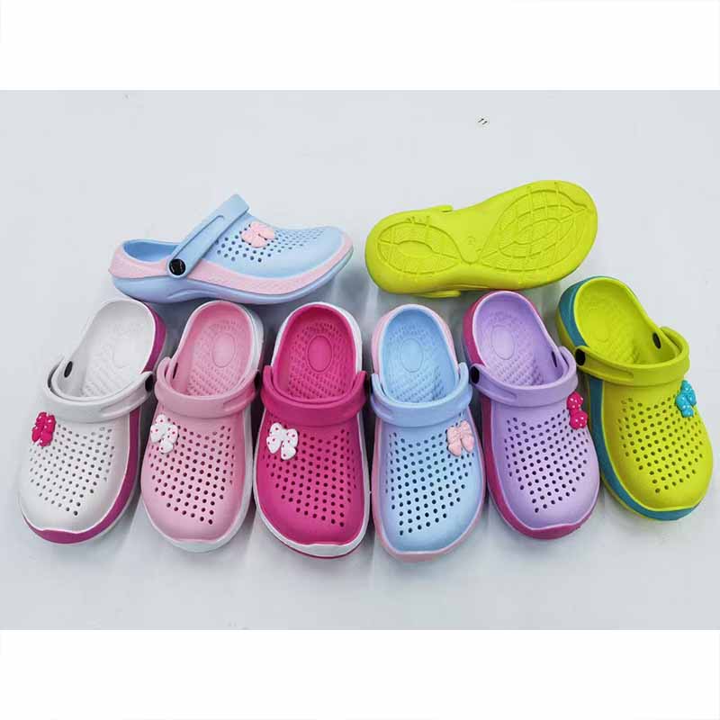 1755069844470802.jpg 雅购特拖鞋