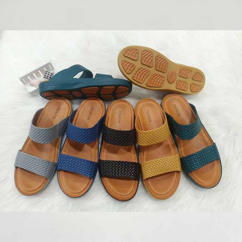 1755074625647490.jpg 雅购特拖鞋