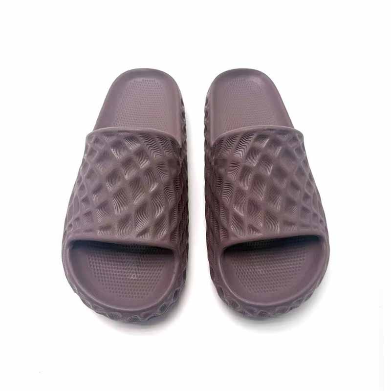 1755223100123908.jpg 雅购特拖鞋