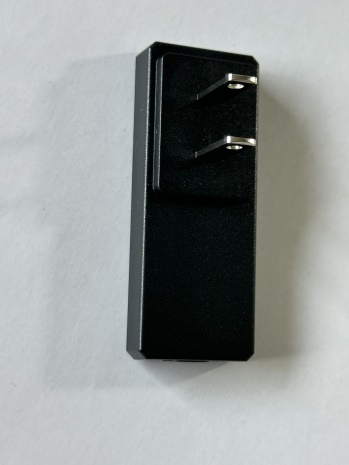 消耗性充电器外壳