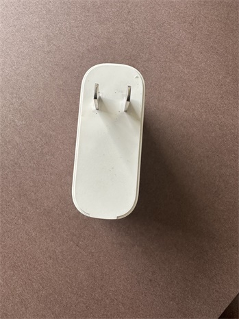 消耗性充电器外壳