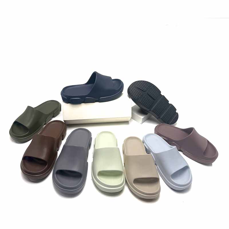 1755396063448082.jpg 雅购特拖鞋