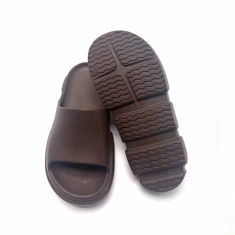 1755396075150910.jpg 雅购特拖鞋