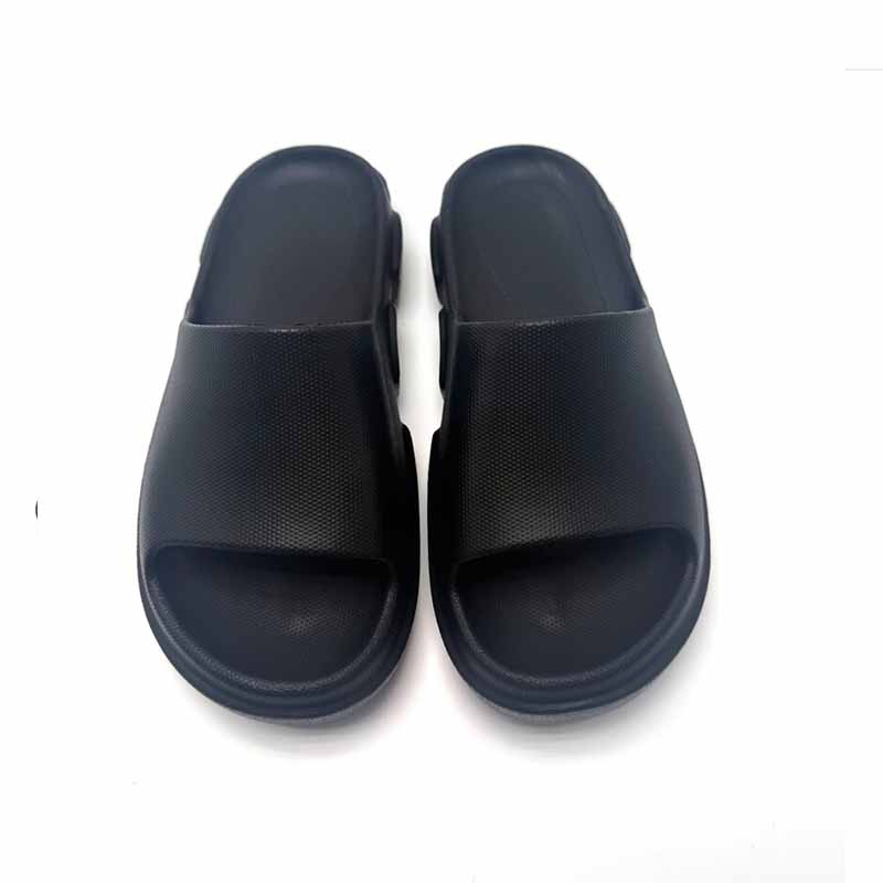 1755396075197510.jpg 雅购特拖鞋