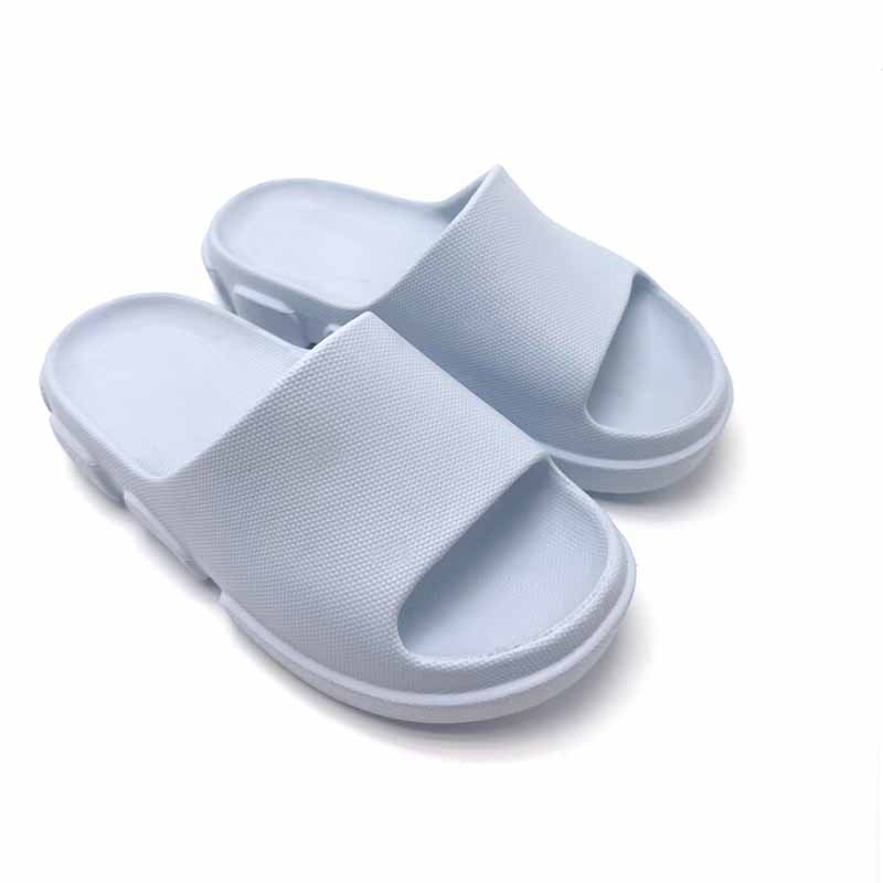 1755396077115498.jpg 雅购特拖鞋