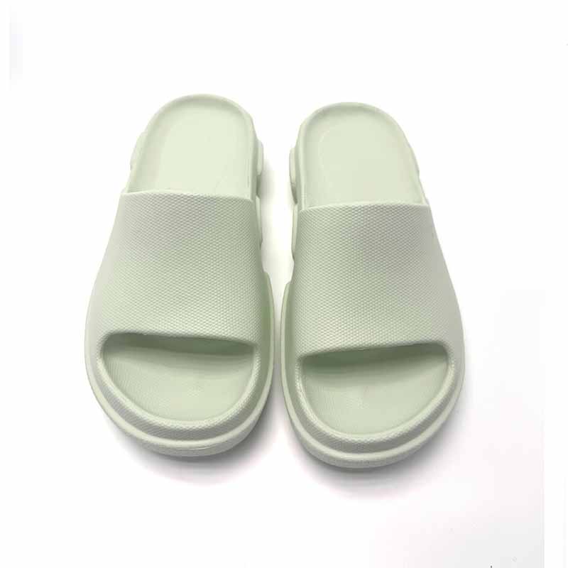 1755396077588270.jpg 雅购特拖鞋