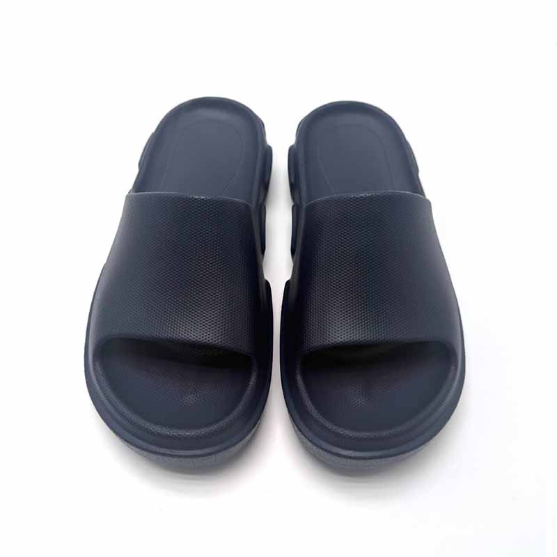 1755396285594791.jpg 雅购特拖鞋