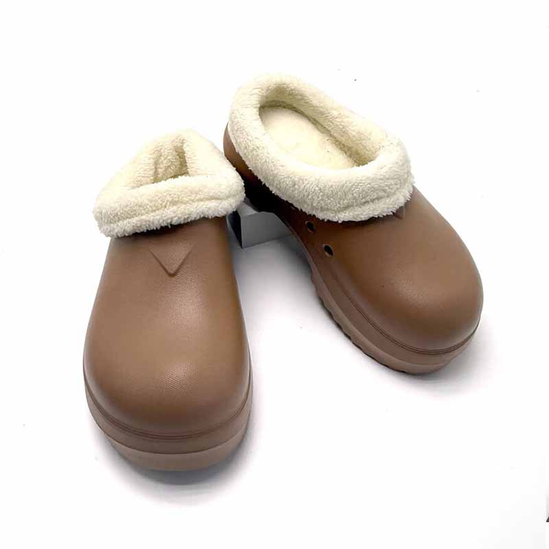 1755397501744394.jpg 雅购特拖鞋