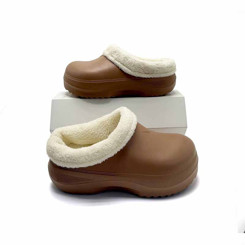 1755397501993668.jpg 雅购特拖鞋