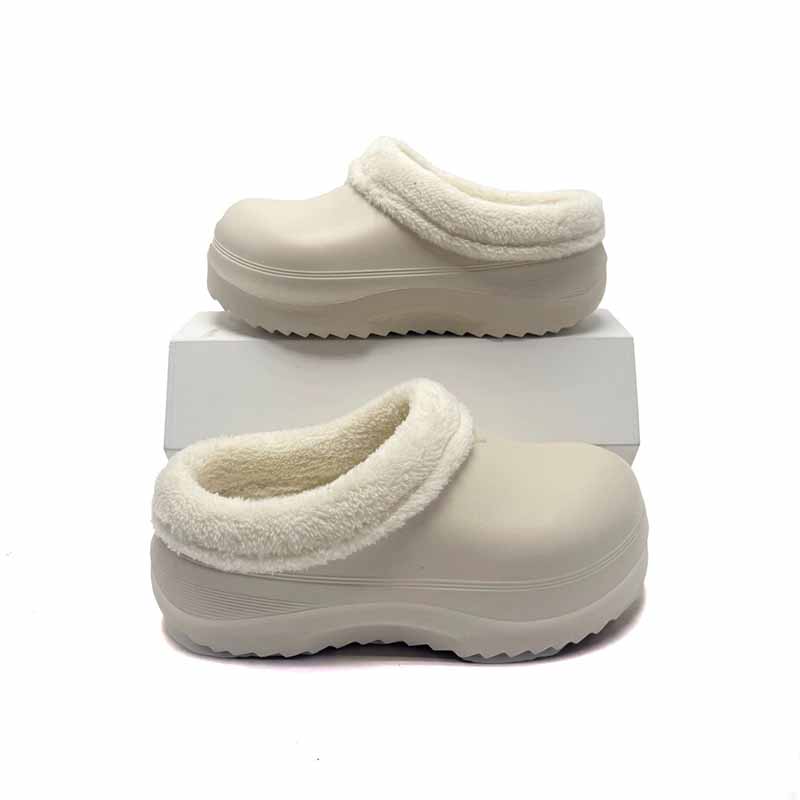 1755397502420153.jpg 雅购特拖鞋