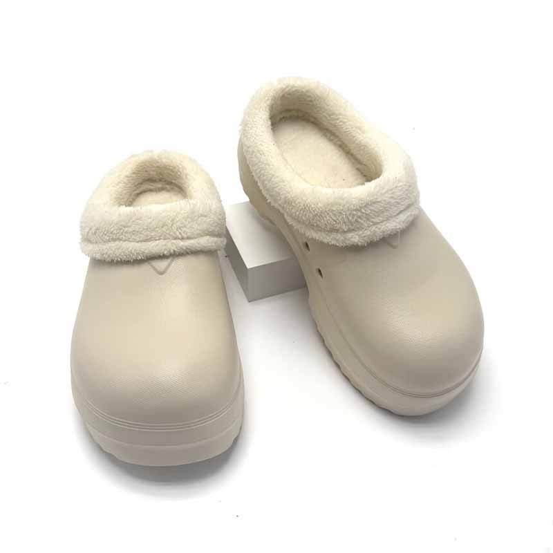 1755397502818803.jpg 雅购特拖鞋