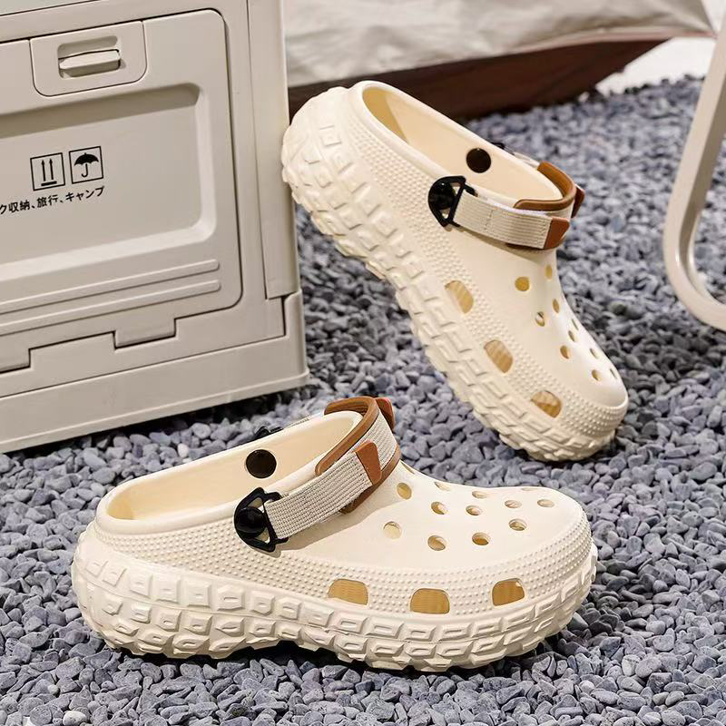 雅购特拖鞋