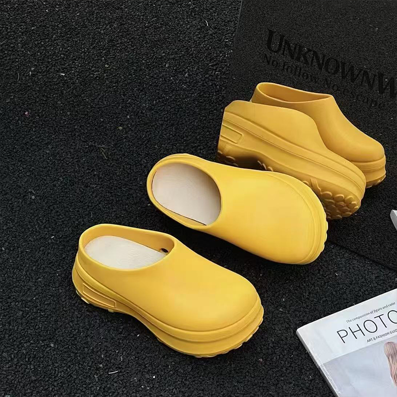 1755488488680900.jpg 雅购特拖鞋