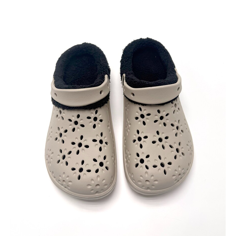 1755568010261618.jpg 雅购特拖鞋