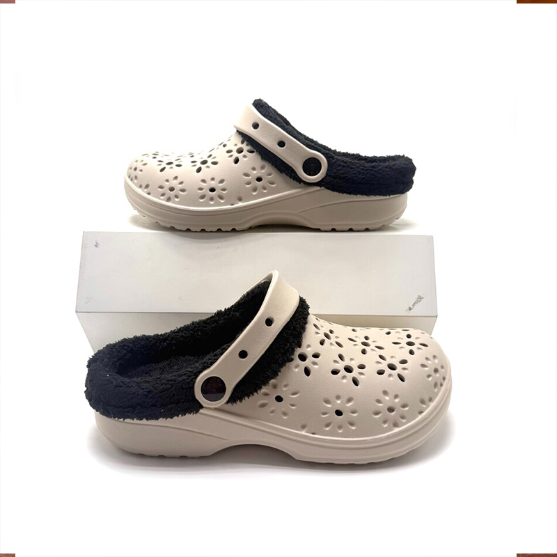 1755568010852970.jpg 雅购特拖鞋