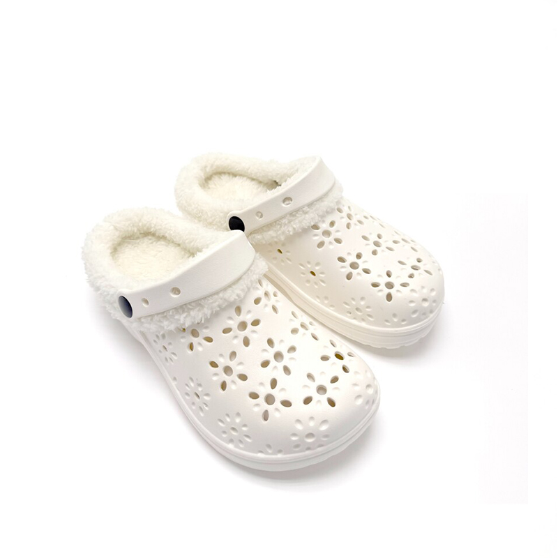 1755568011793885.jpg 雅购特拖鞋