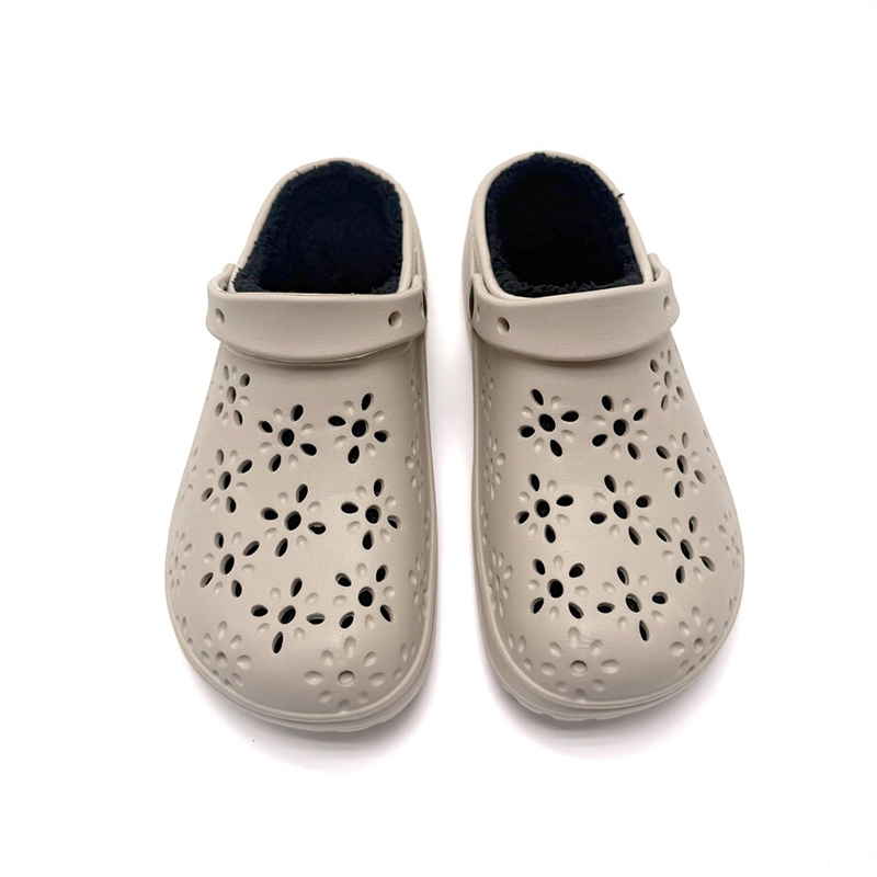 1755568123118861.jpg 雅购特拖鞋