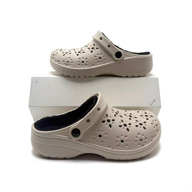 1755568123156697.jpg 雅购特拖鞋