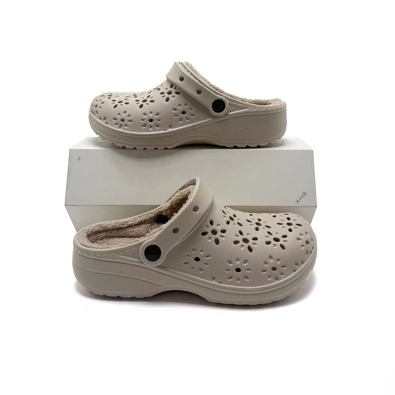 1755568123473811.jpg 雅购特拖鞋