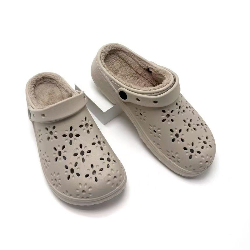 1755568123486068.jpg 雅购特拖鞋