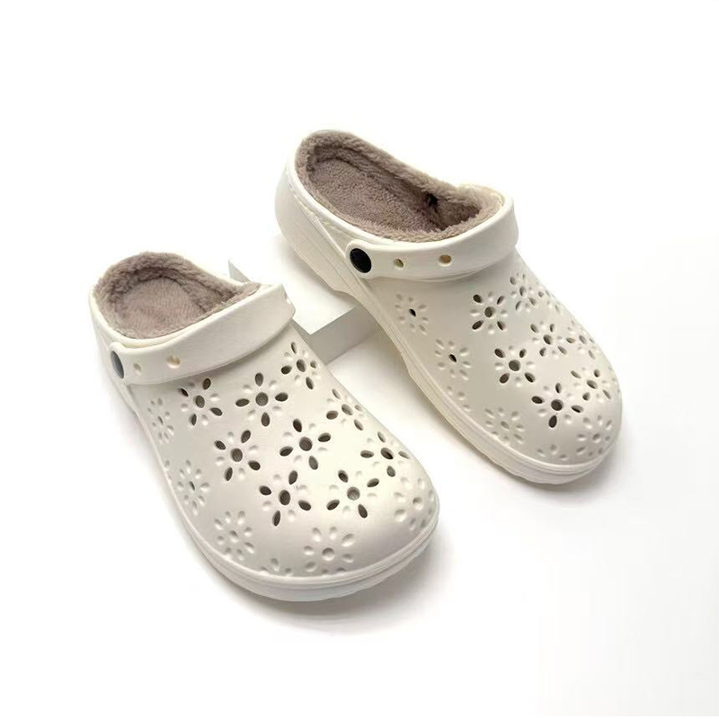 1755568123512849.jpg 雅购特拖鞋