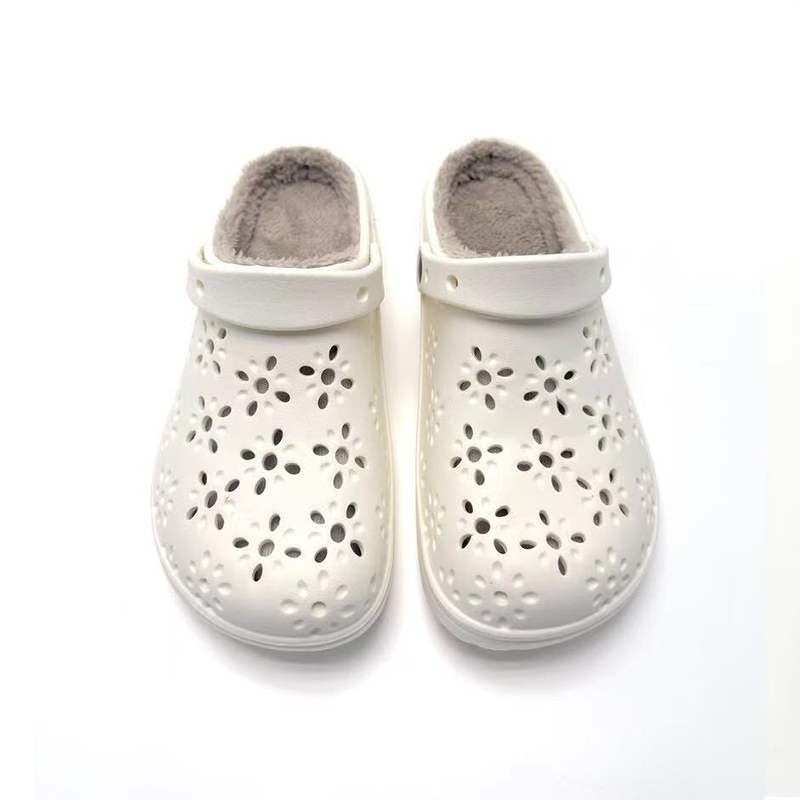 1755568123647836.jpg 雅购特拖鞋