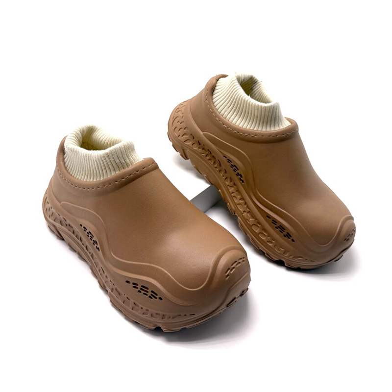 1755594378254170.jpg 雅购特拖鞋