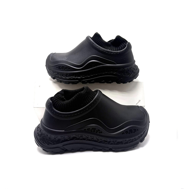 1755594379370744.jpg 雅购特拖鞋