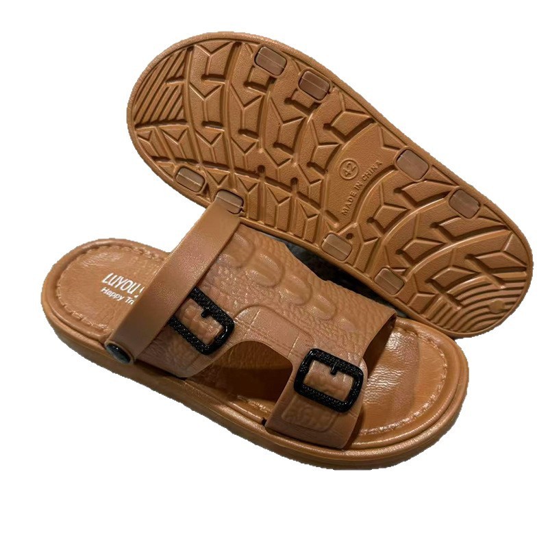 1755671018228507.jpg 雅购特拖鞋