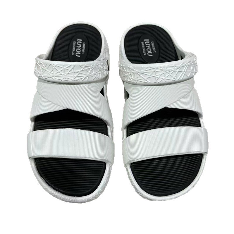 1755671228917980.jpg 雅购特拖鞋