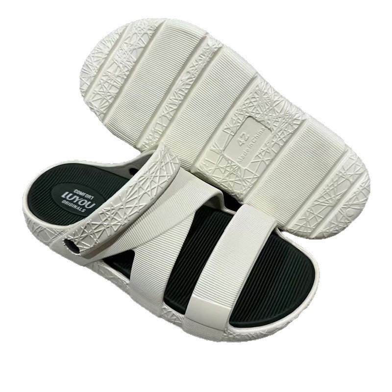 1755671229936289.jpg 雅购特拖鞋