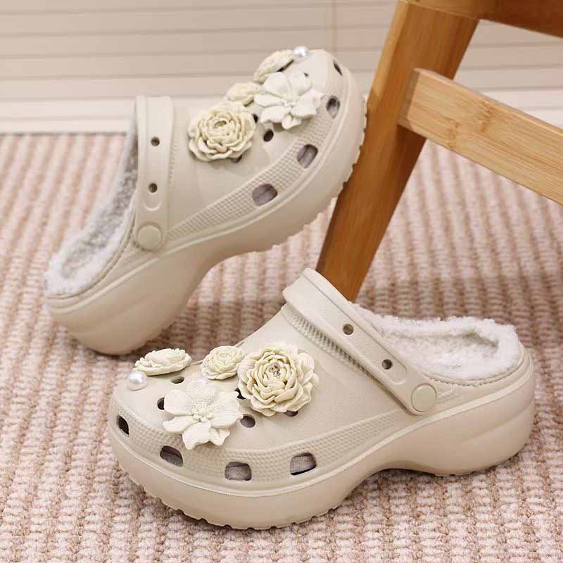 1755737551813259.jpg 雅购特拖鞋