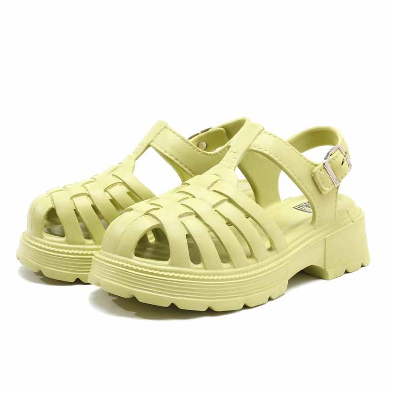 1755739665400584.jpg 雅购特拖鞋