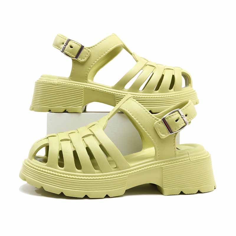 1755739665833350.jpg 雅购特拖鞋