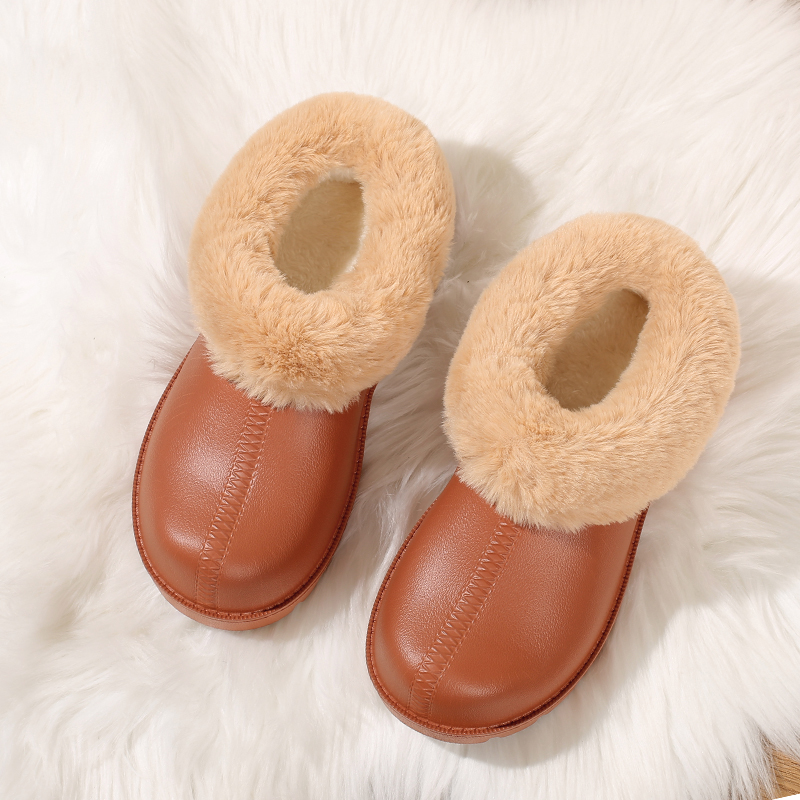 1755747026196678.jpg 雅购特拖鞋